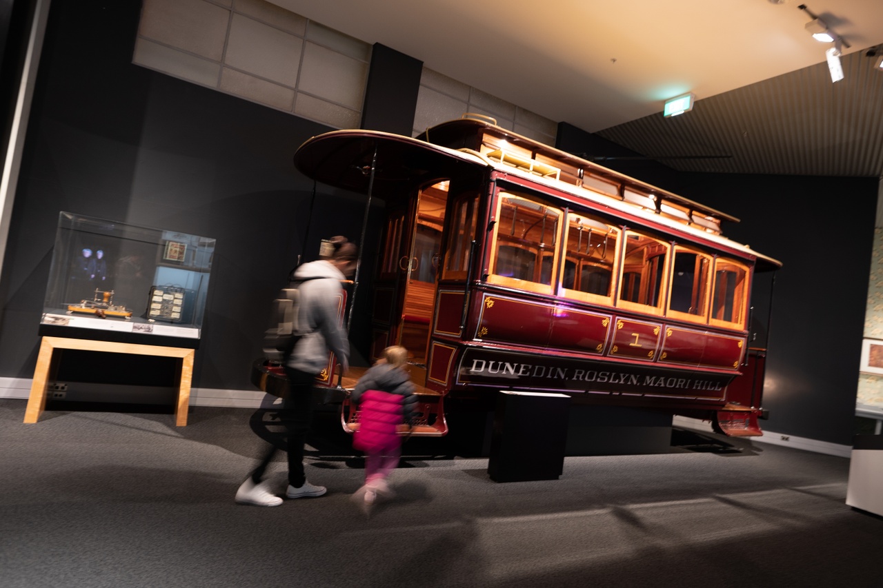 Tram 