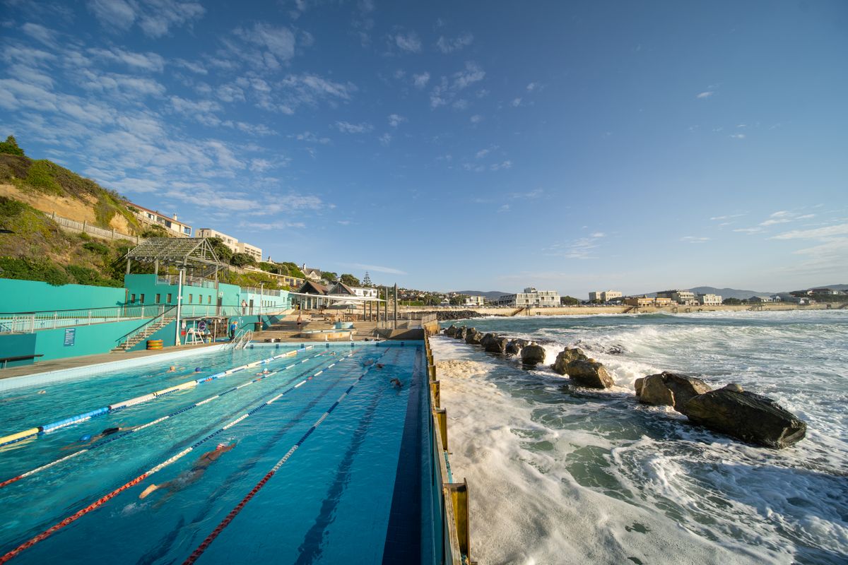 St Clair Hot Salt Water Pool 
