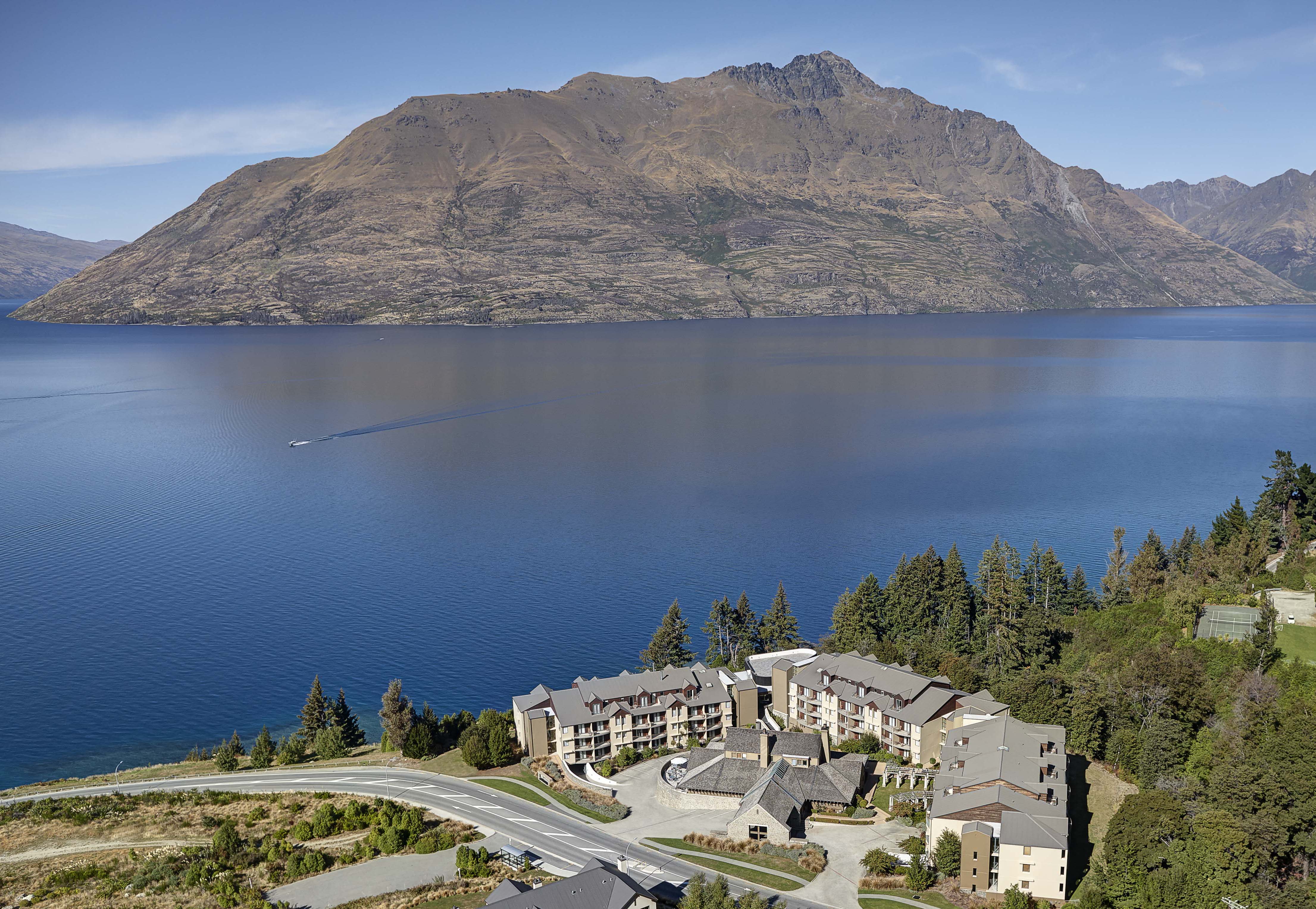 Why Queenstown Loves Its Massive Trucks - 5nkklxr