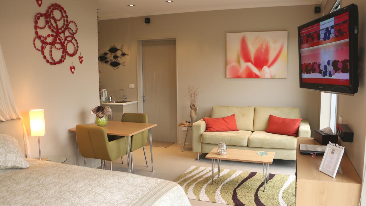 Aroha Suite