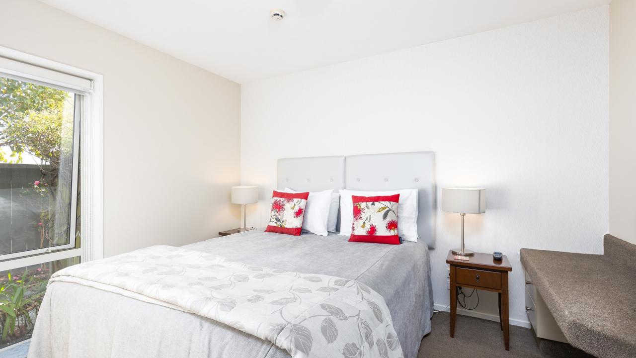 Bed in studio/apartments