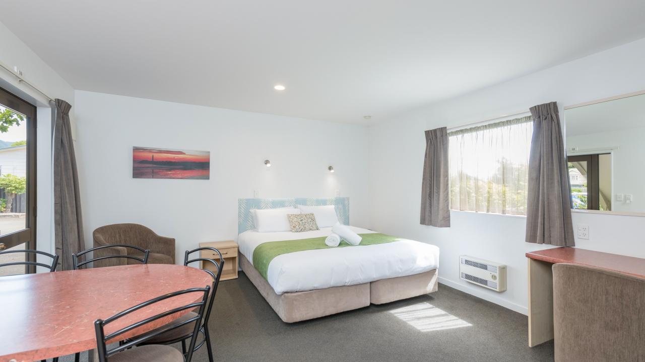 1 Bedroom Family Unit