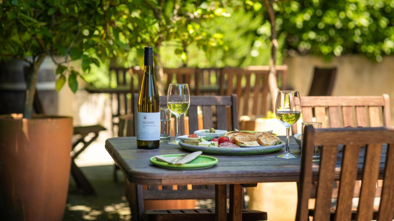 Heaphy cellar door 