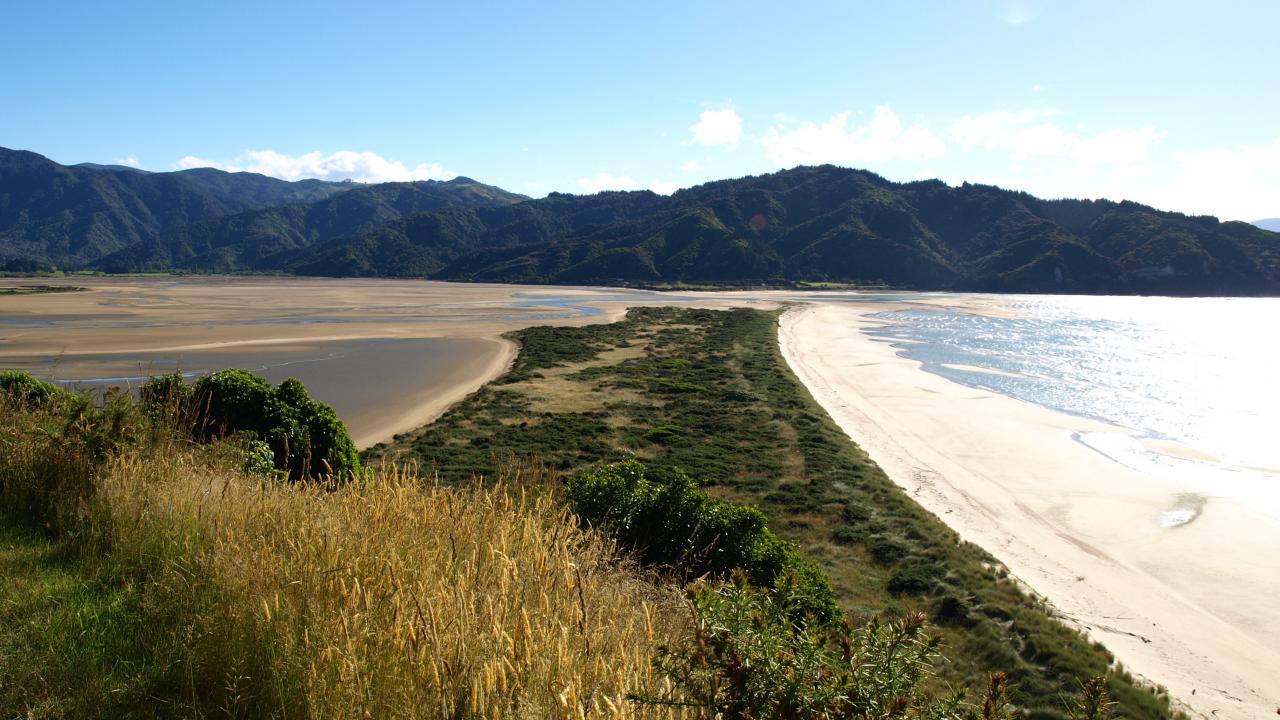 Golden sands of Golden Bay