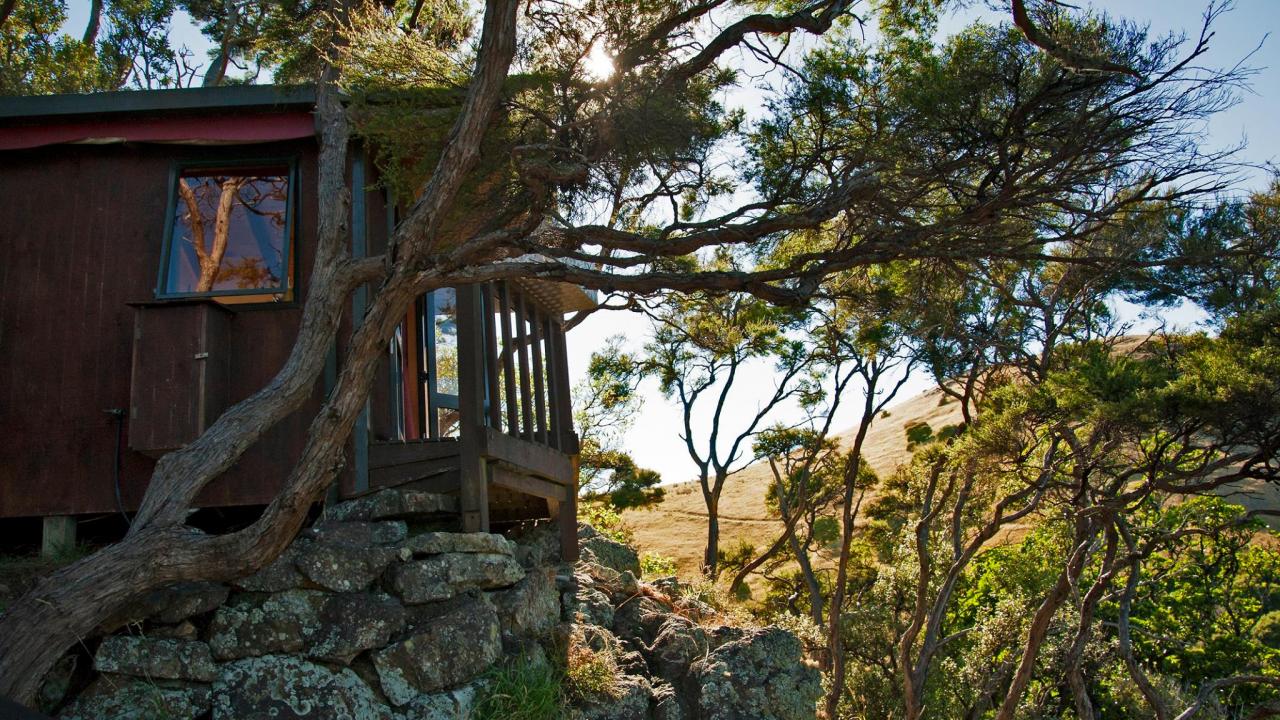Rocky Point Hut