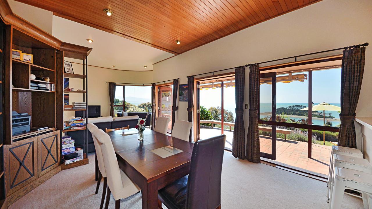 Open-plan kitchen, dining & lounge area
