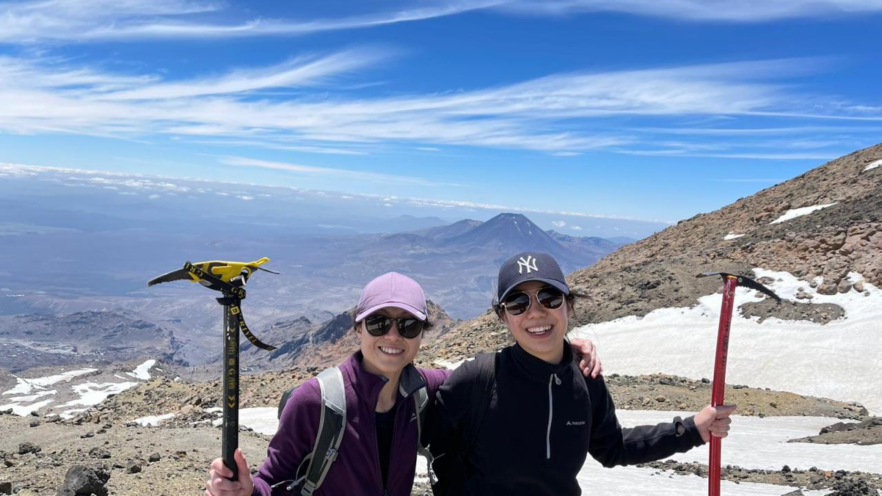 Adrift Tongariro: Mt Ruapehu Crater Lake guided hike in summer