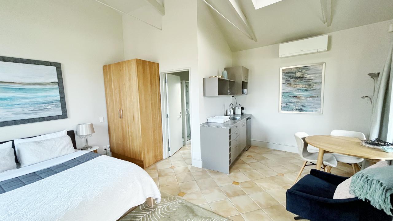 All suites are equipped with a fridge, microwave, kettle, toaster, and complimentary coffee and tea. 