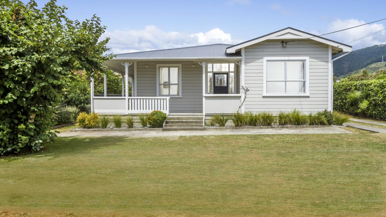 A 1930's classic kiwi villa