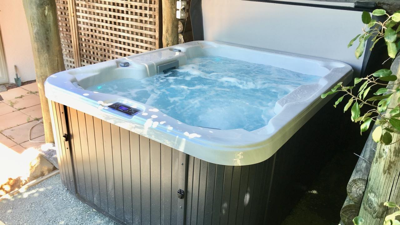 New Spa Pool installed 2022