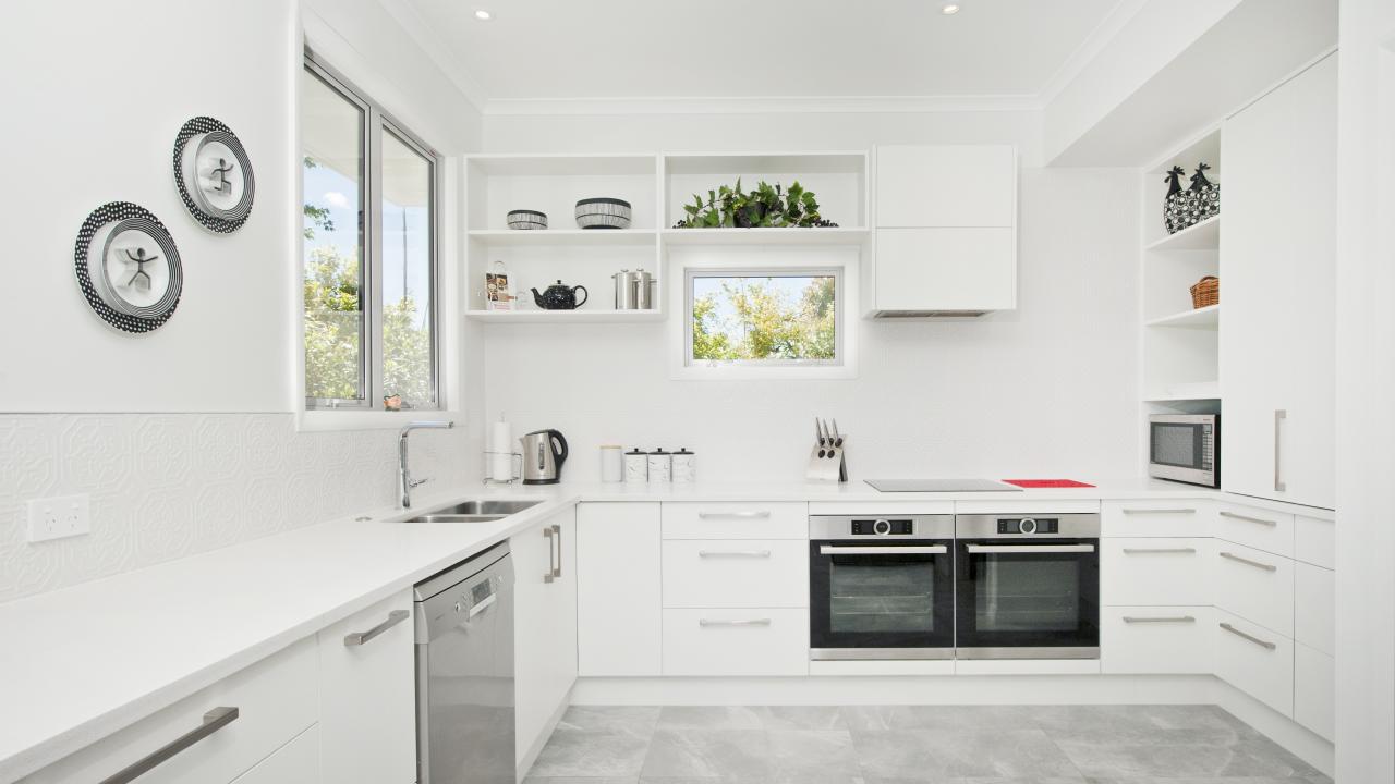 Stunning fully-equipped kitchen