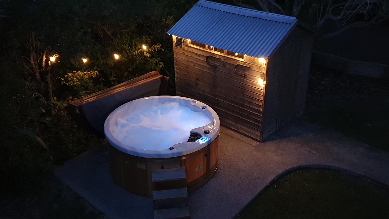 Spa pool