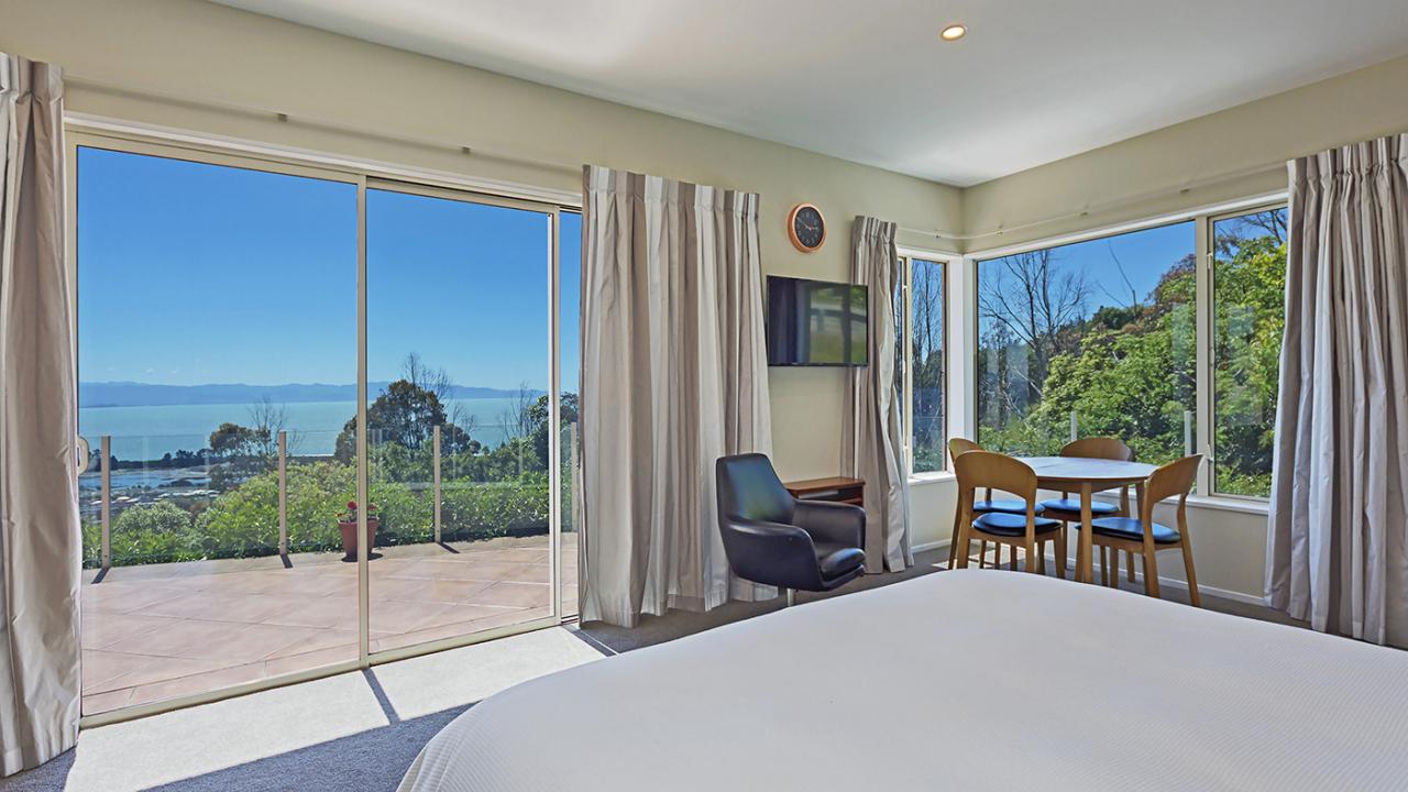 Master suite with King bed