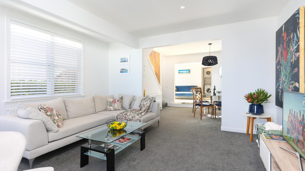 Living to dining area