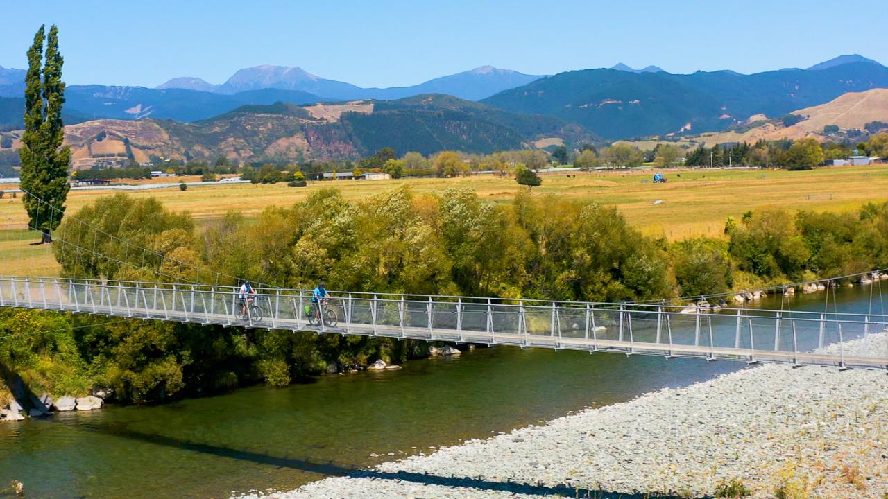 Brightwater swing-bridge