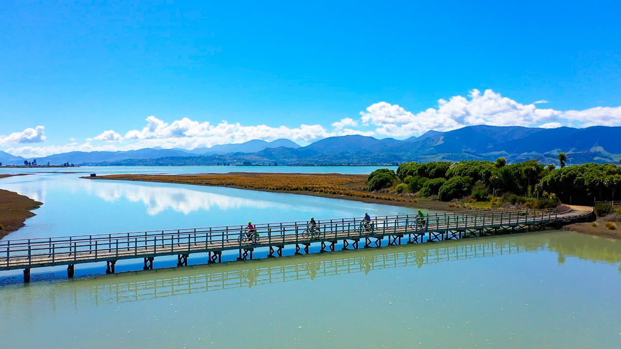 Boardwalks on the way to Mapua