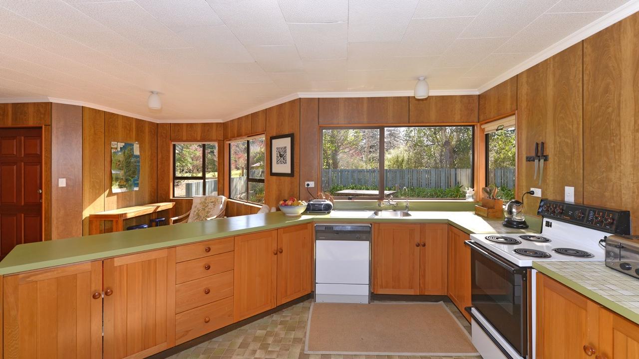 Fully-equipped kitchen