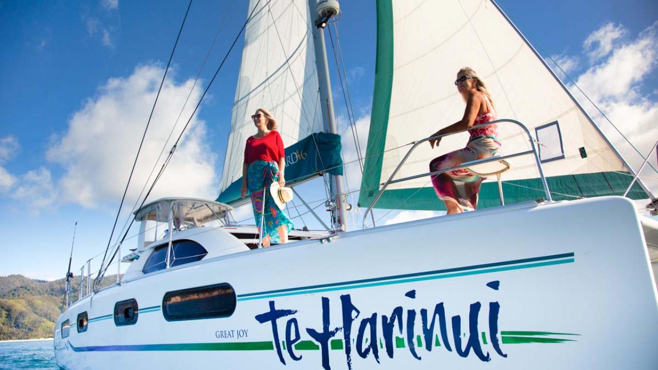 Private Day Sailing Tours - Explore the quiet way. 