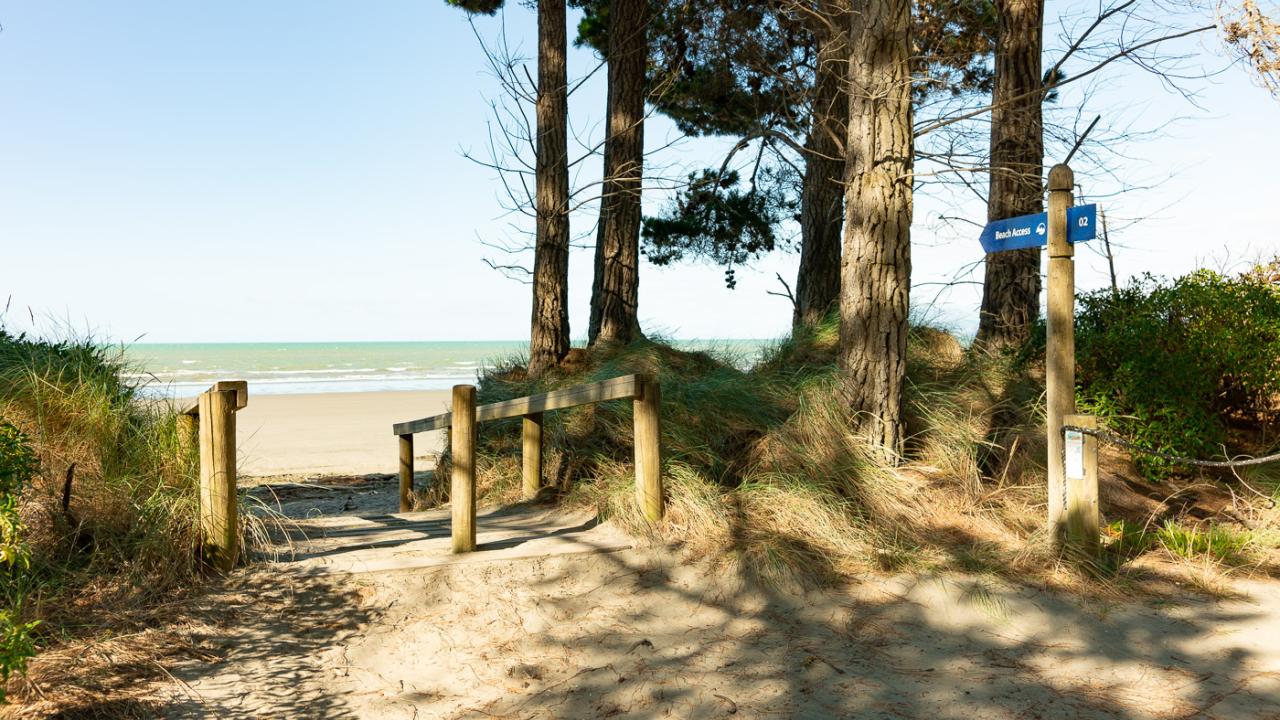 Take in the coastal section of the Great Taste Trail