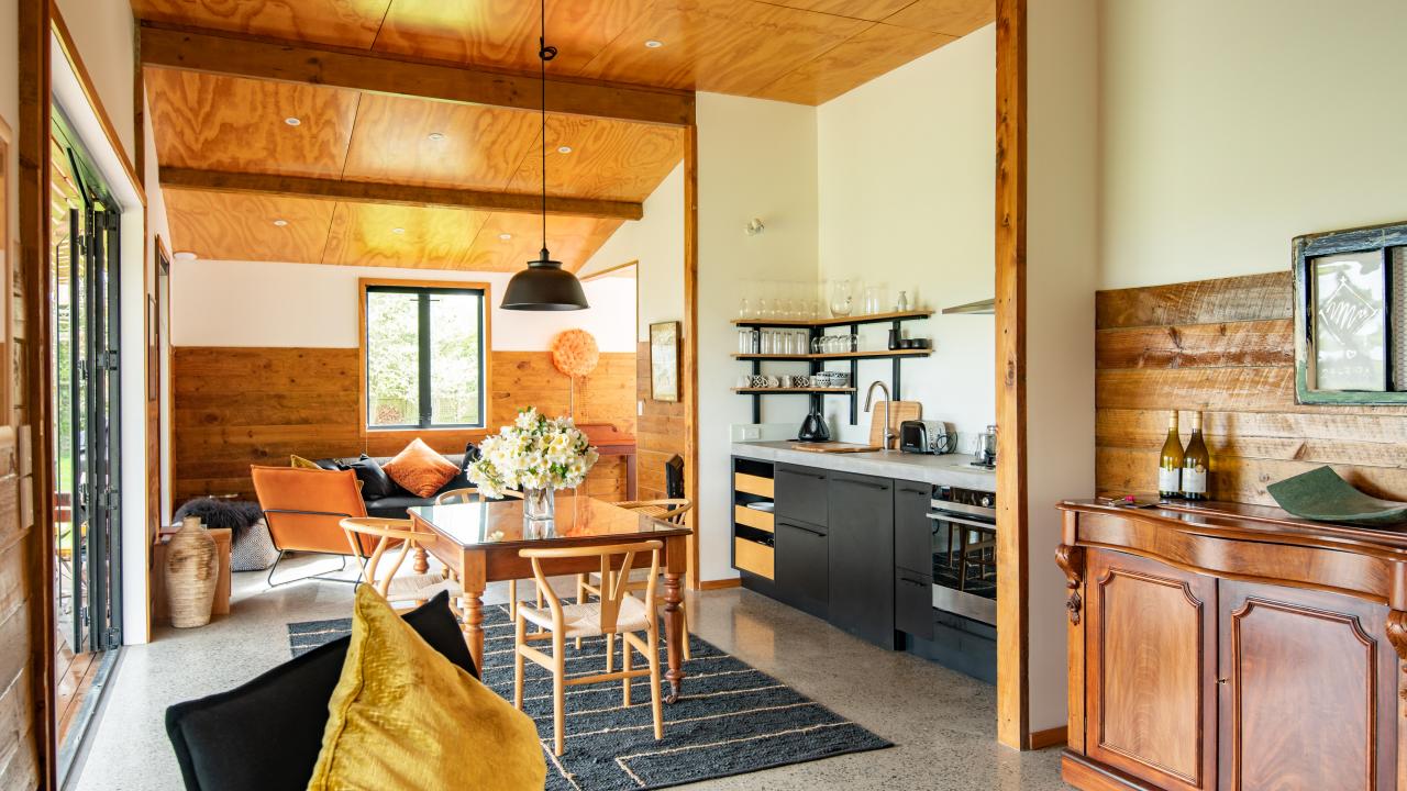 Open plan living with well appointed dinning area and kitchen that opens onto the extensive deck and garden area.