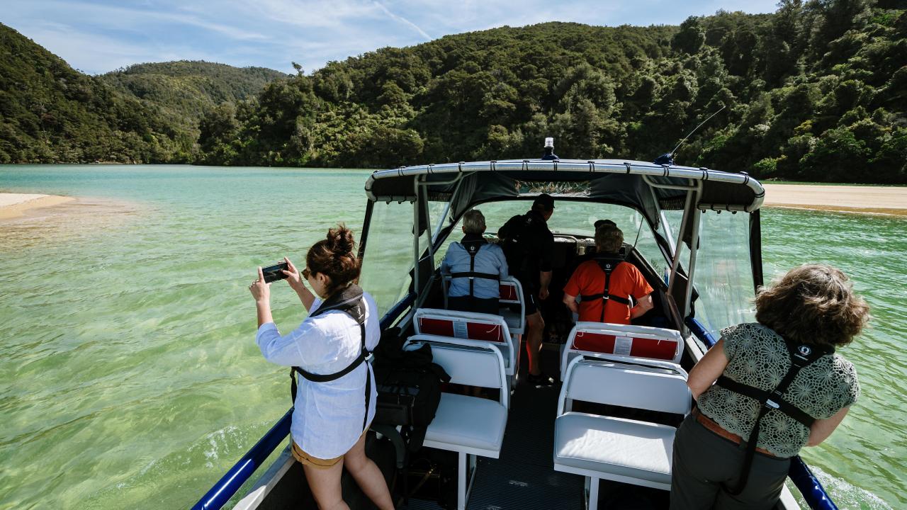 On tour - Abel Tasman Eco Tours