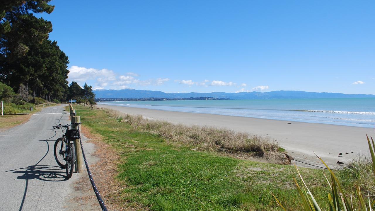 Cycle to tranquil beaches
