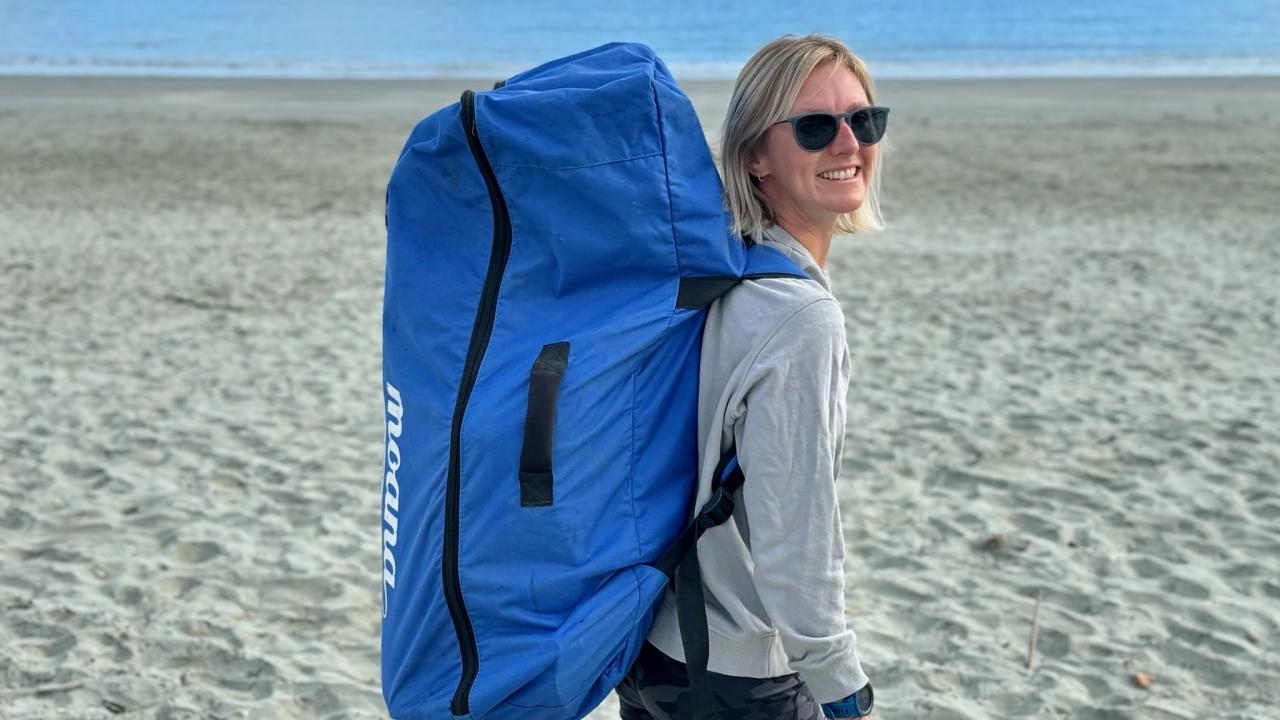 Carry your inflatable board to some stunning locations across the Nelson Tasman region with this backpack style carry bag.