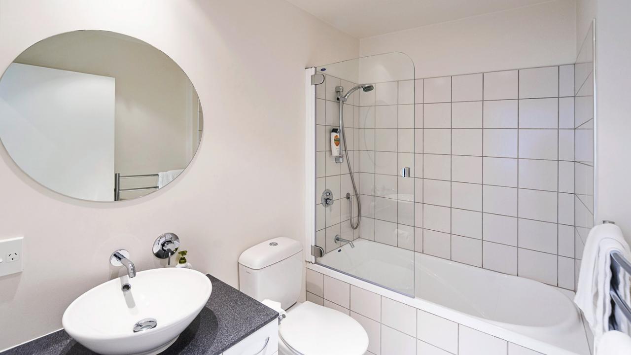 Main bathroom