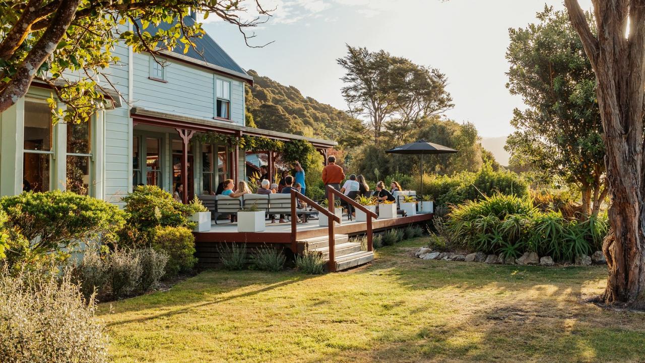 Meadowbank Homestead at Awaroa