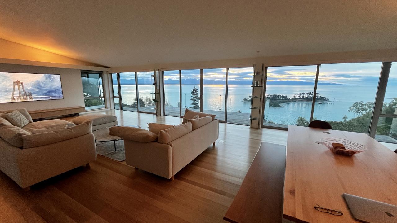 Ocean Horizon - Lounge & views