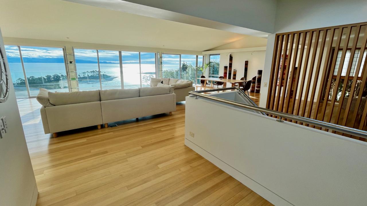 Ocean Horizon - Entry