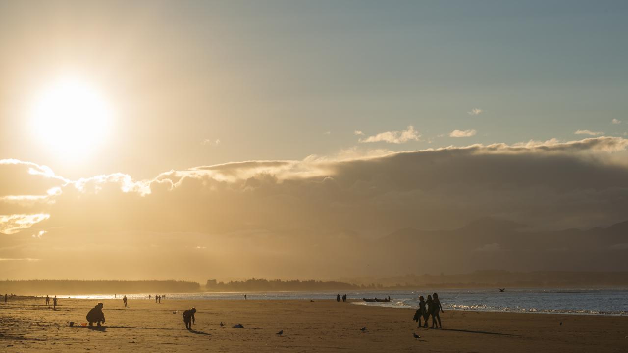 Tahunanui Beach sunset.