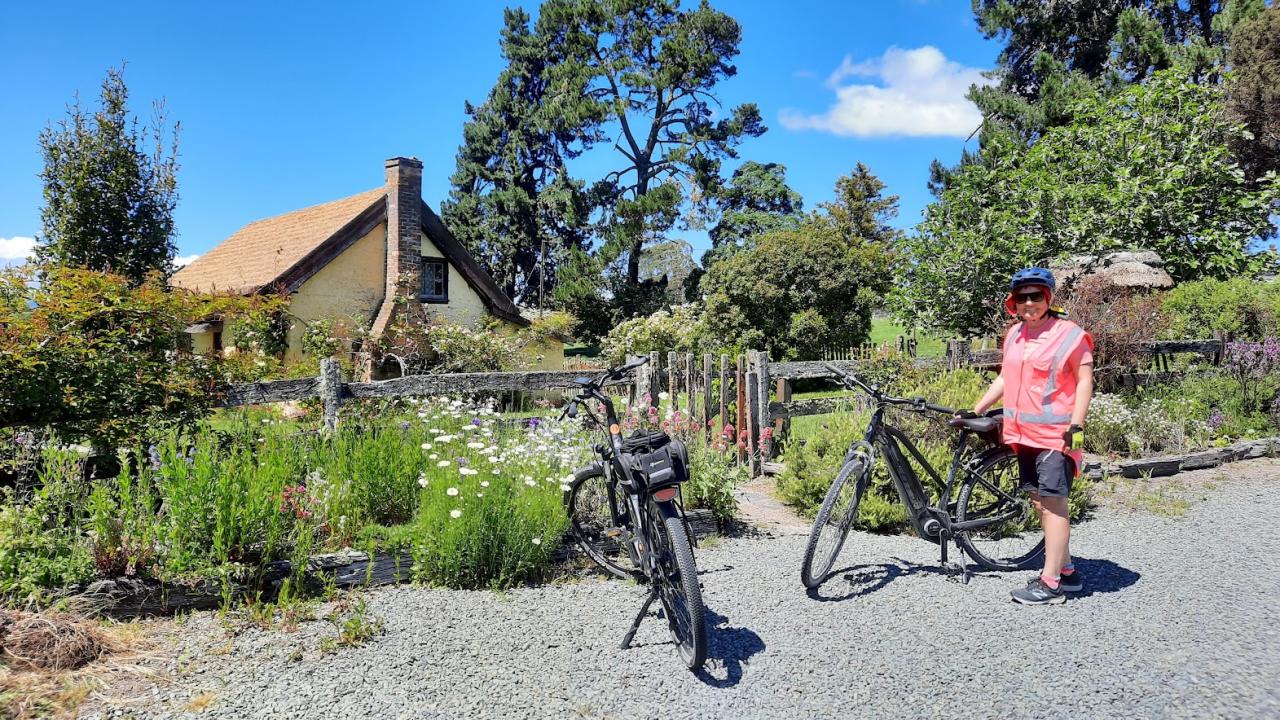 Old settlers cottage in the Moutere