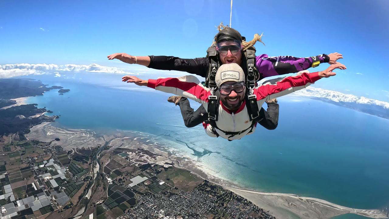 Freefalling over paradise