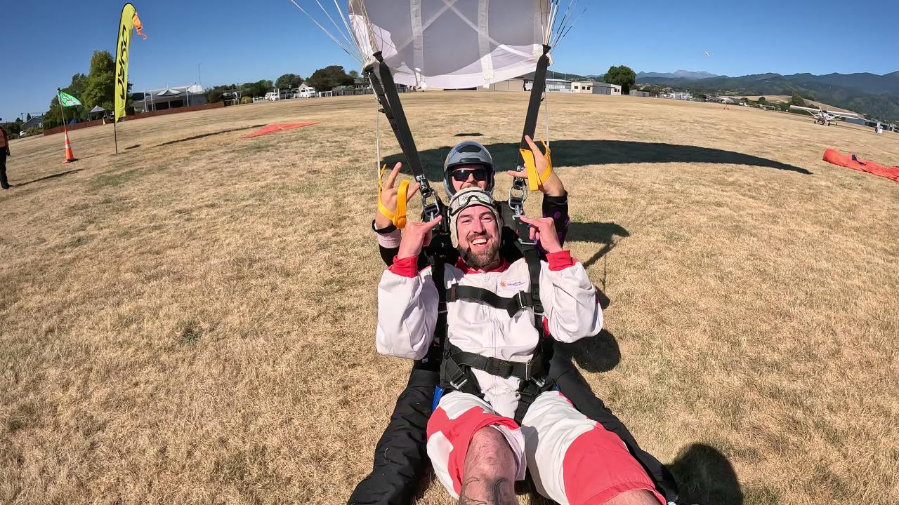 Just when you think you’ve seen it all, jump from 16,500ft 