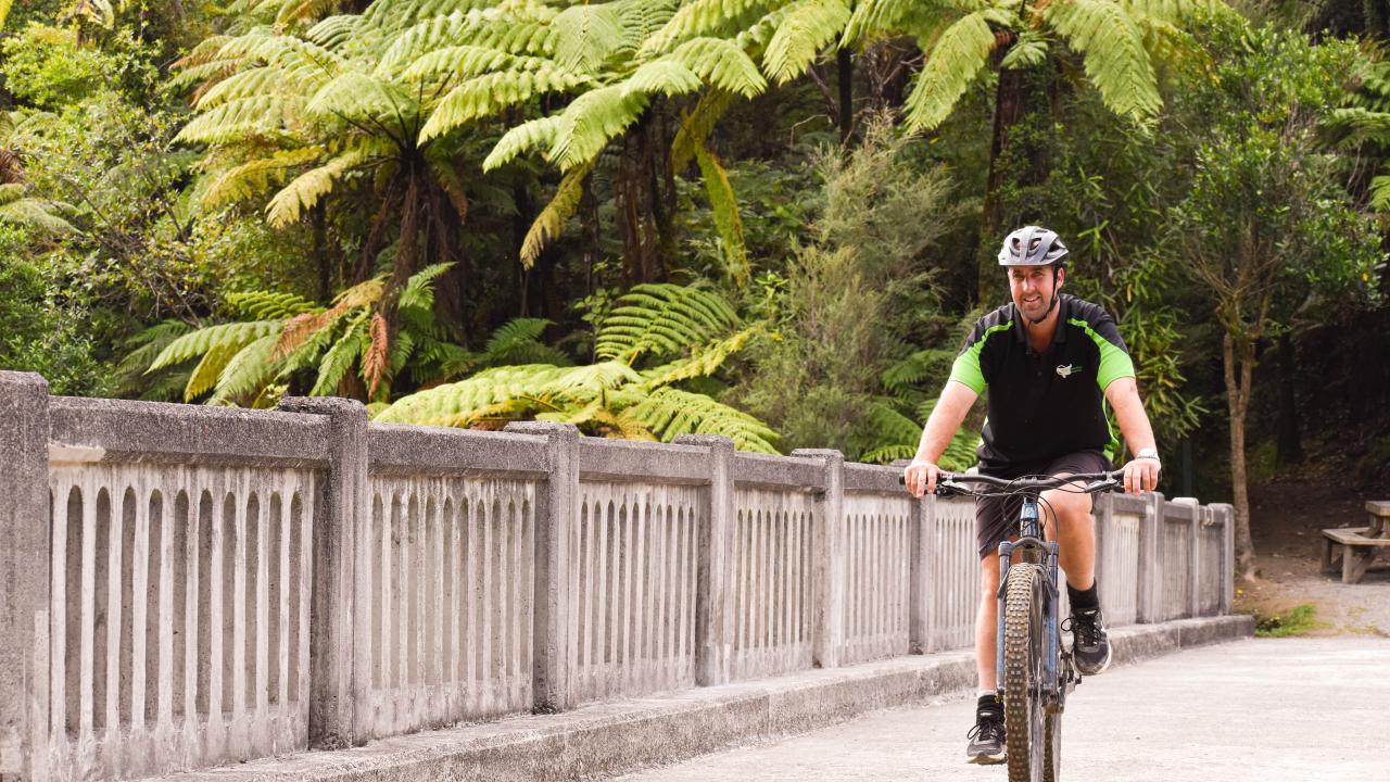 Riding the Mangapurua