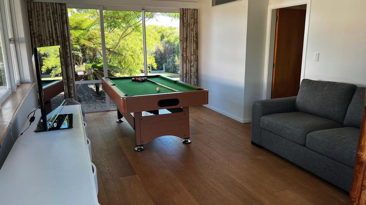 Emily's Beach House - Kaiteriteri Holiday Home
