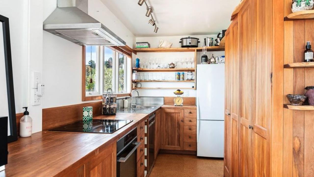 Emily's Beach House - Kaiteriteri Holiday Home
