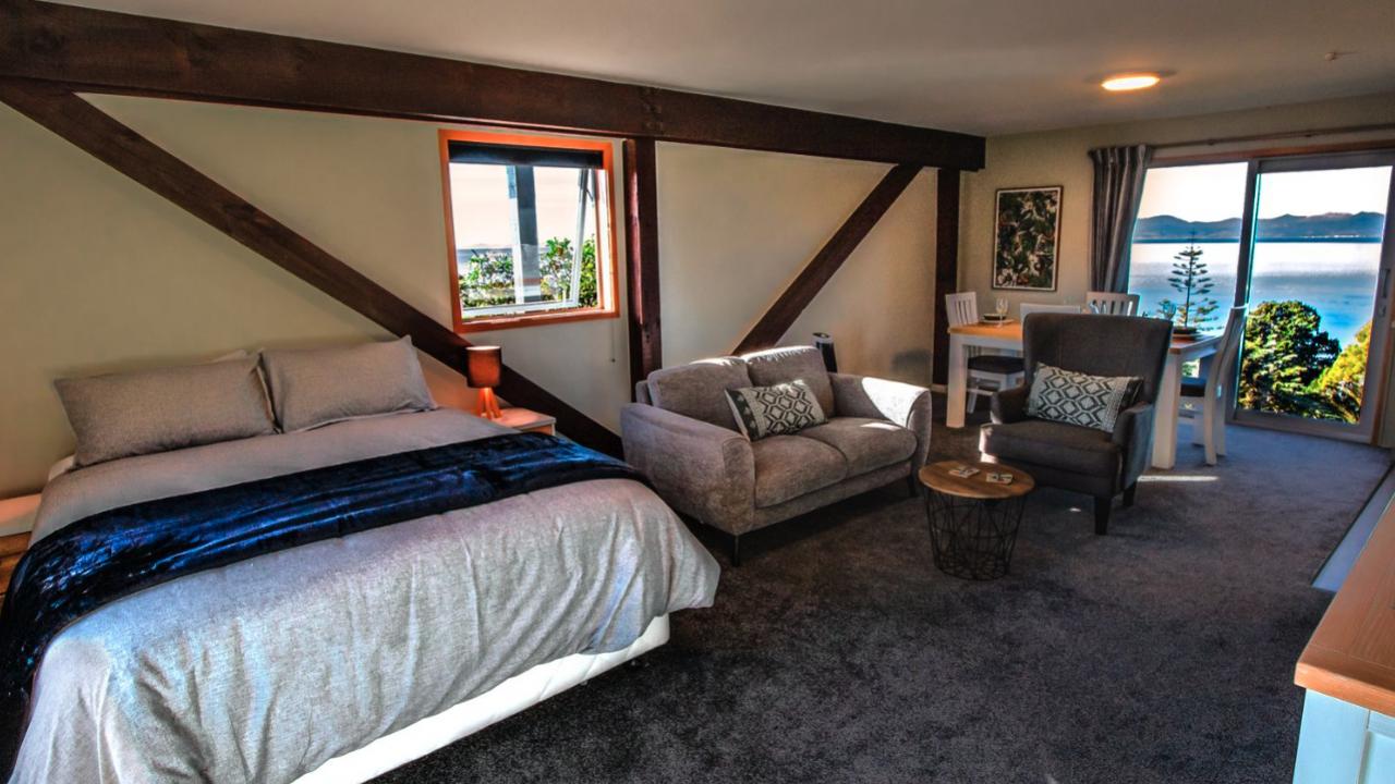 Roydon's Flat – Kaiteriteri Downstairs Unit
