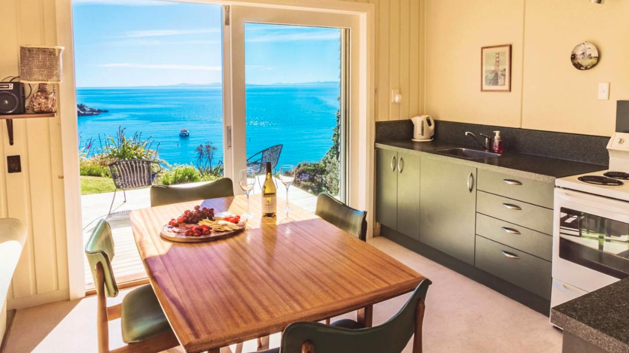 Incredible Bay Views - Kaiteriteri Bach