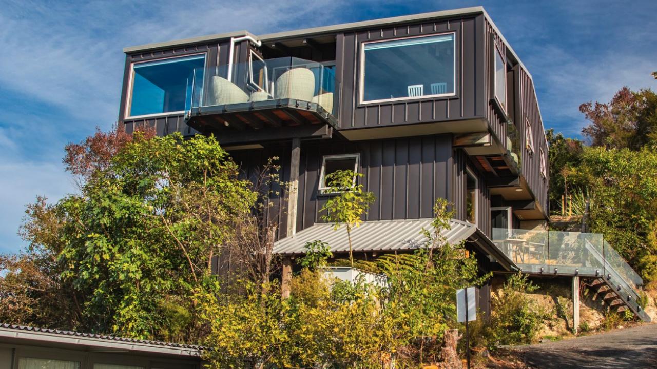 Roydons – Kaiteriteri Upstairs Holiday Unit

