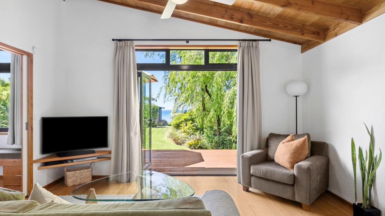Garden Villa with Sea View 