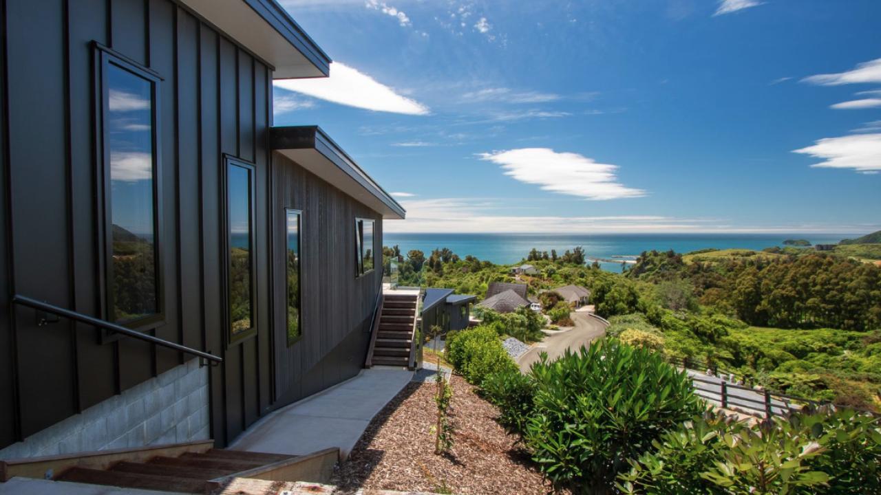Bay Vista Brilliance - Pohara Holiday Home