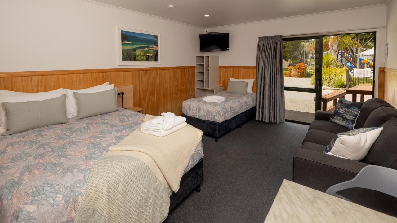 We have a range of Motels and Cabins from one-bedrooms and studios to a massive 3 bedroom apartment. We can accommodate groups of any size. 