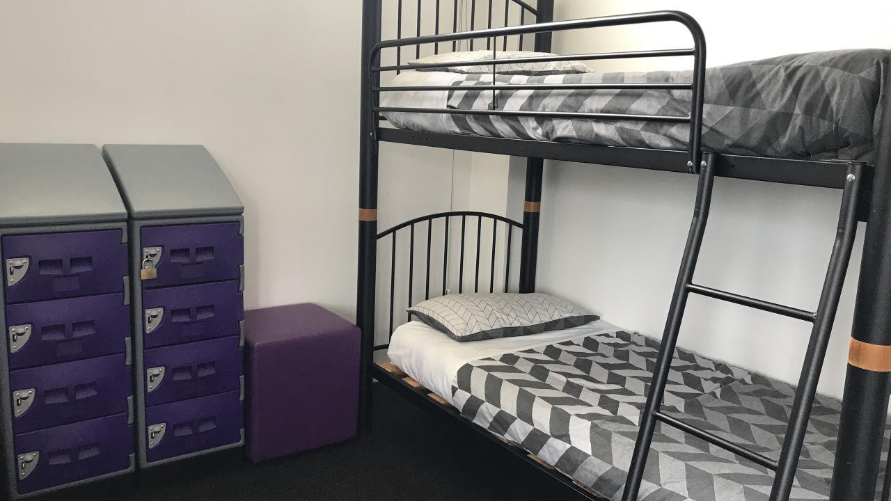 6 Bed Dorm Room