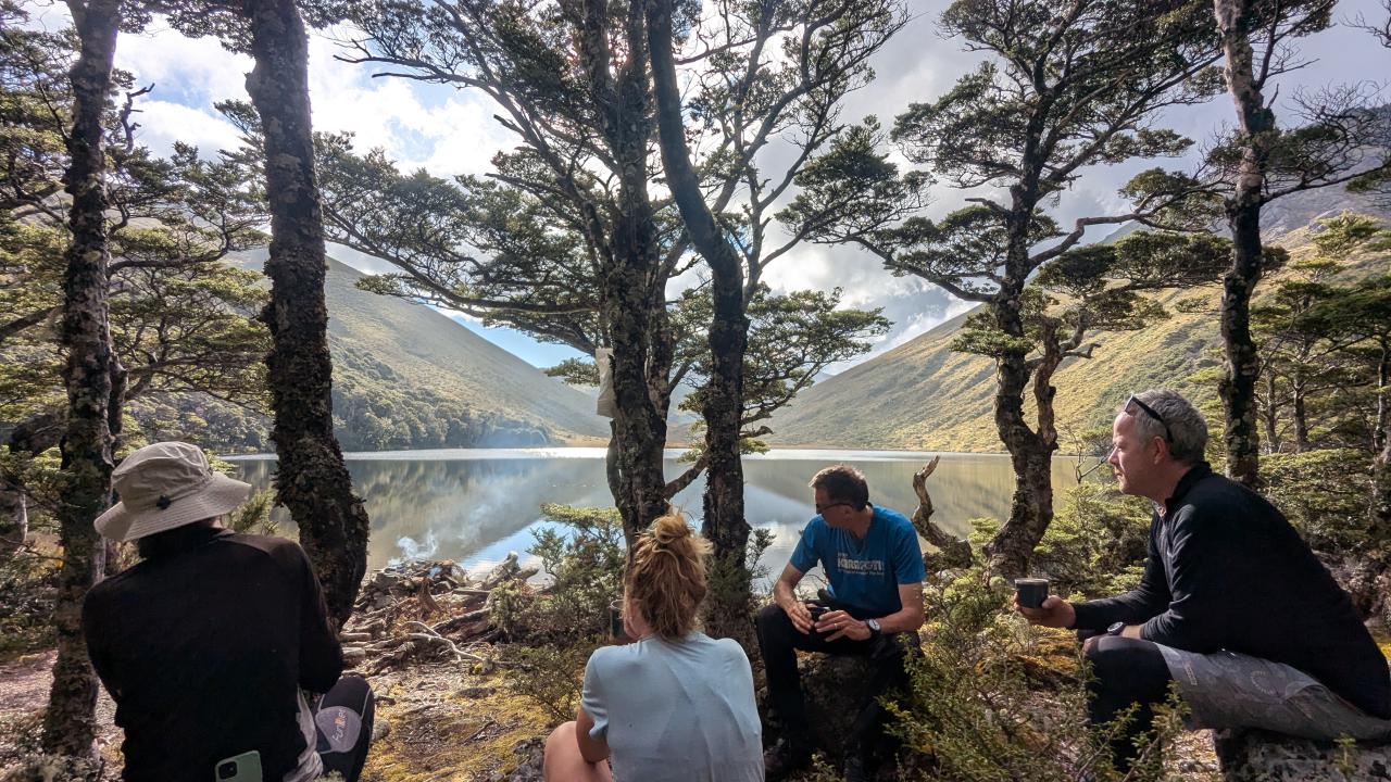Diamond lake, Lockett Range
