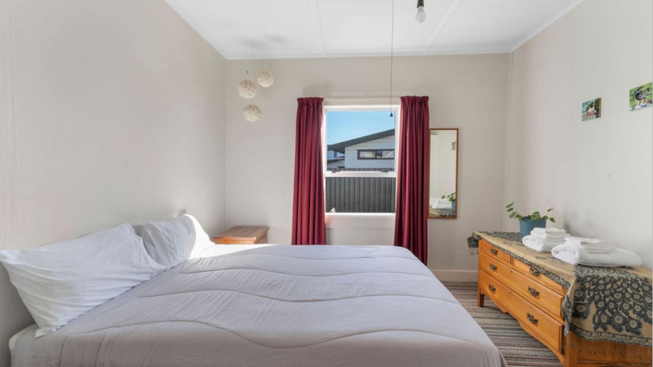 The second queen bedroom
