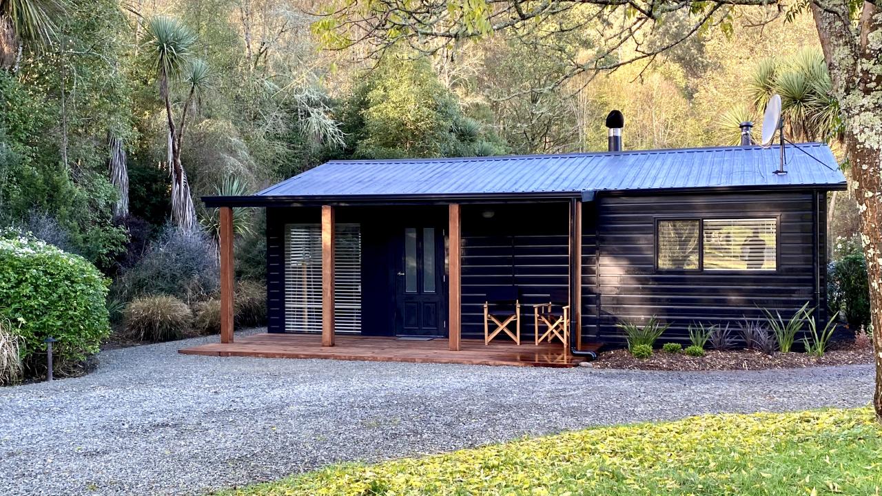 The Cottage at StrathOwen