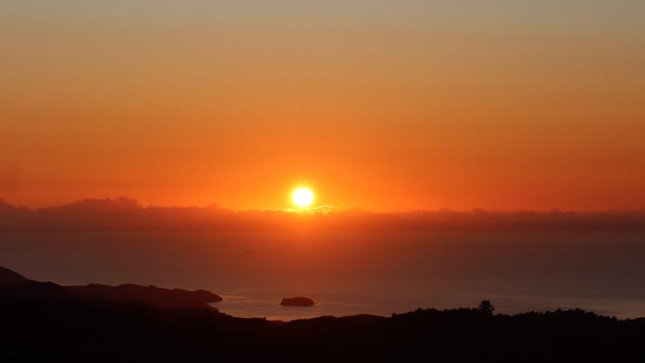 Sunrise Pilgrimage at Hidden Valley Farm NZ.