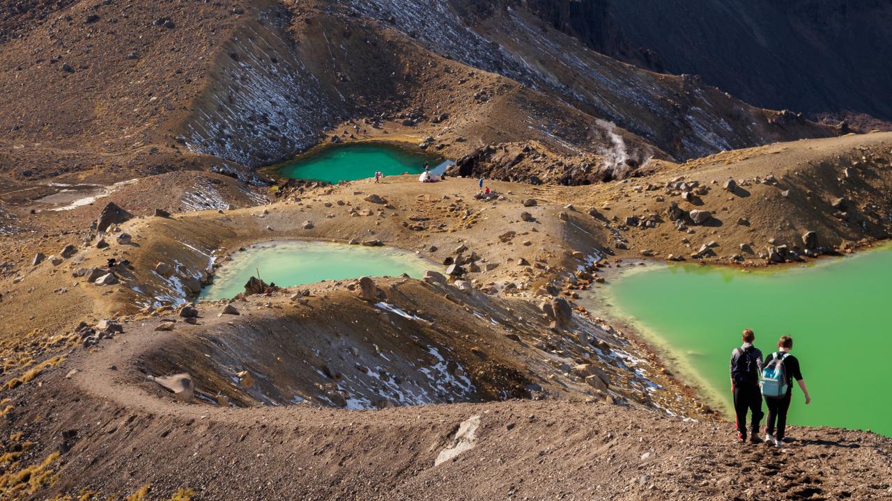 Emerald Lakes, Tongariro Crossing, guided hike with Adrift Tongariro